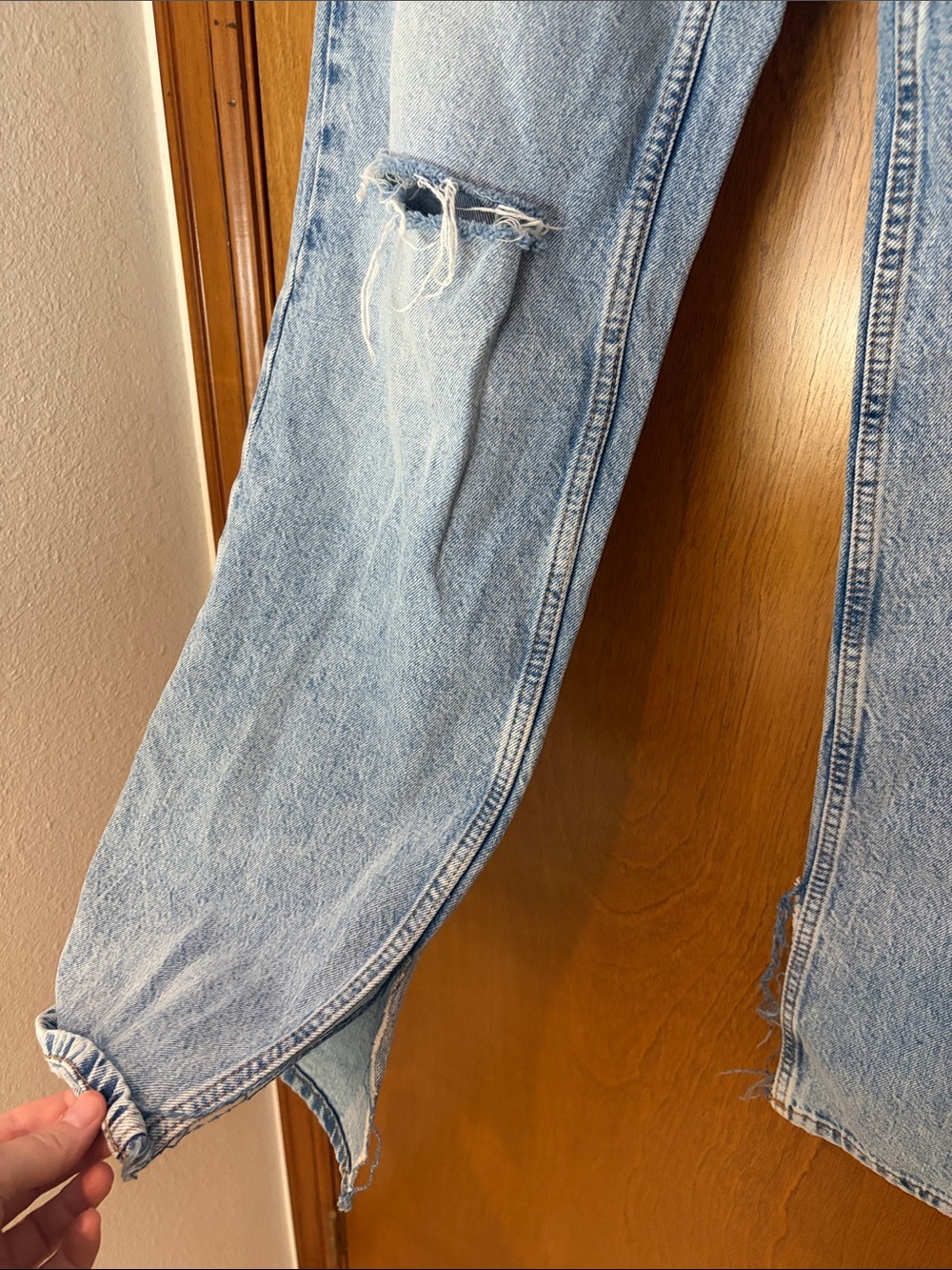 ZARA // SLIM FLARE LOW RISE RIPPED LONG LENGTH - Picture 7 of 9